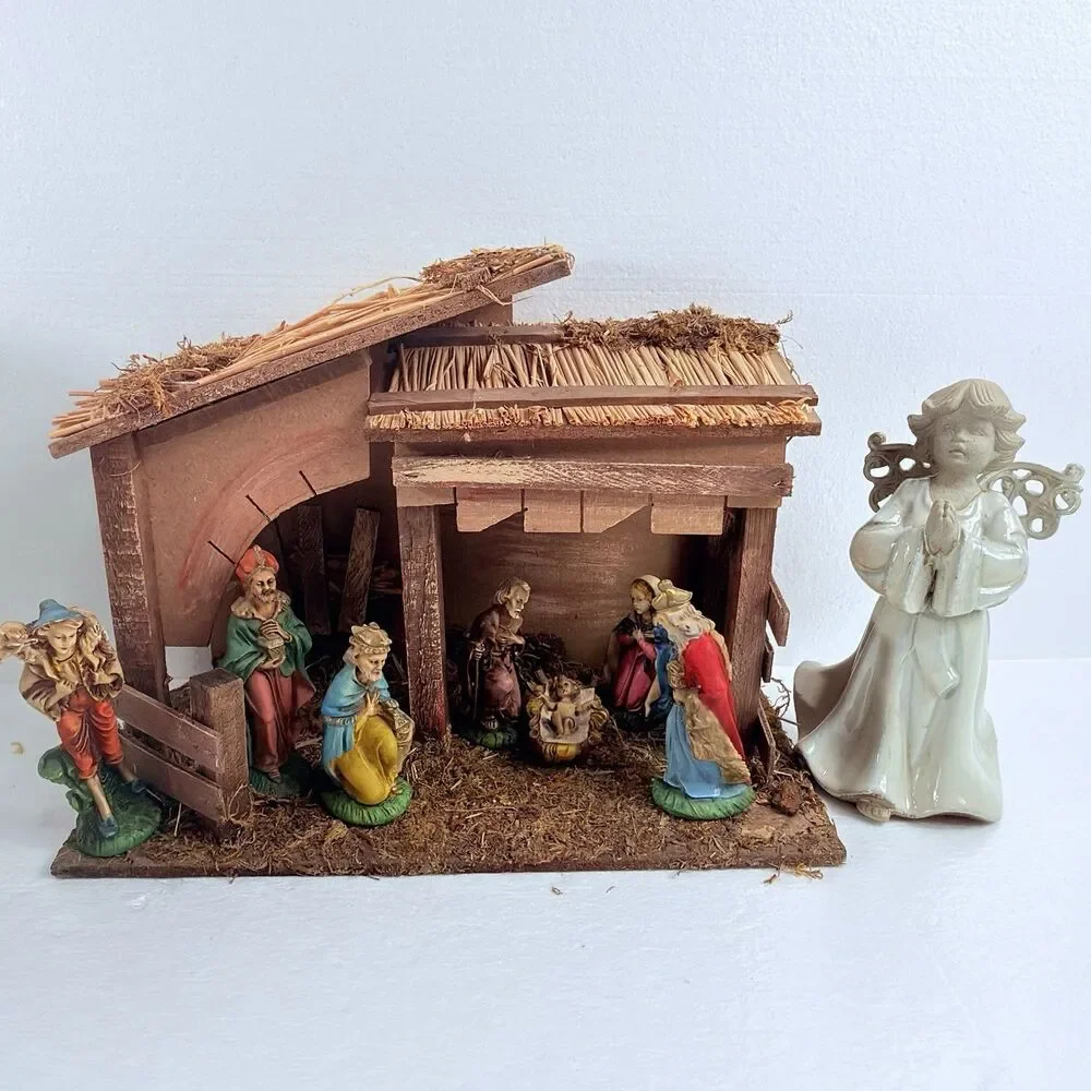 Vintage SEARS Nativity Set 7 Hand Painted Figures & Wood Stable Christmas Decor